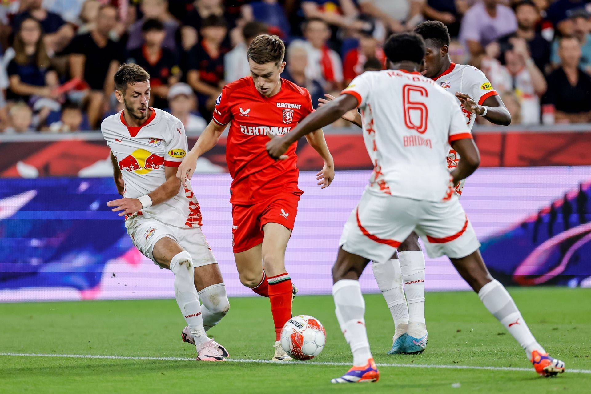 的中场组织 的中场组织