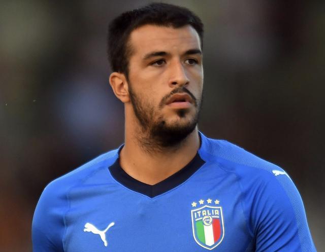 借乌龙球小 借乌龙球小