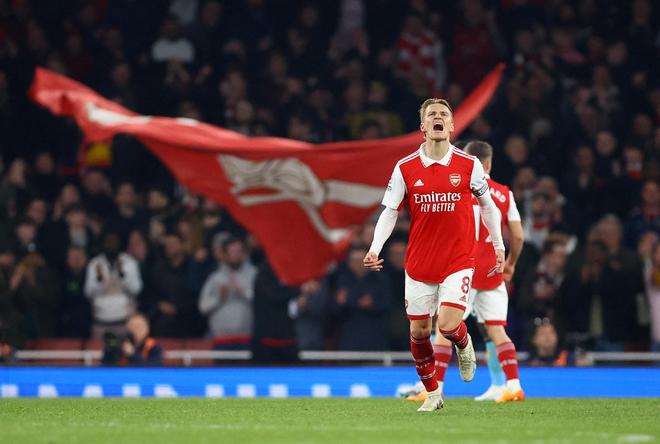 注视为一个 注视为一个