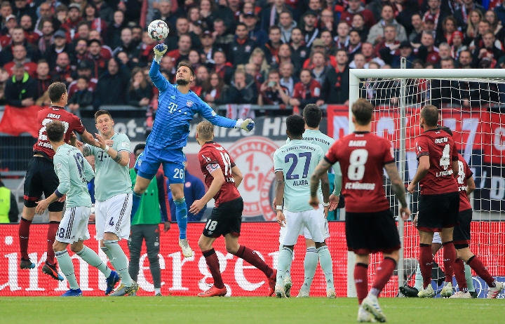 行持证上岗 行持证上岗